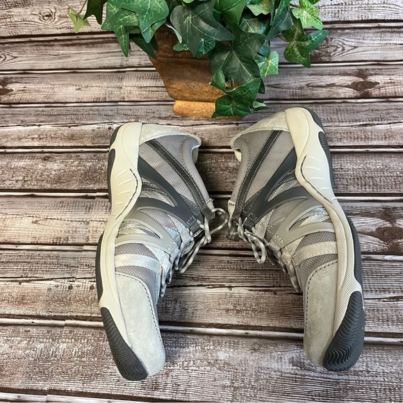 Dansko Henriette Gray Tan Suede Leather Sneaker Size 38 - Picture 7 of 13